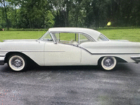 Image 5 of 8 of a 1957 OLDSMOBILE SUPER 88