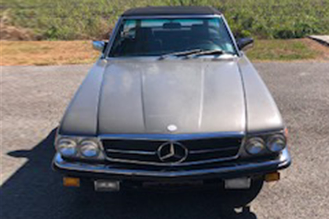 2nd Image of a 1984 MERCEDES 280 SL