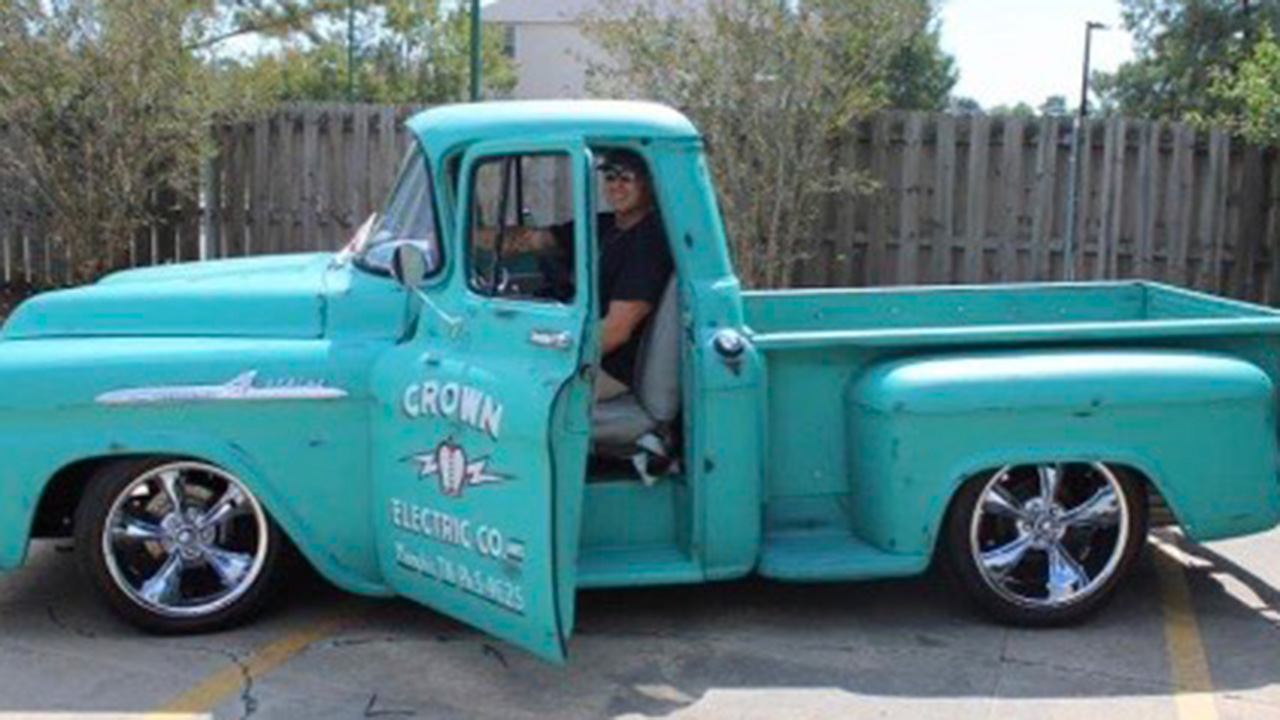 3rd Image of a 1958 CHEVROLET APACHE