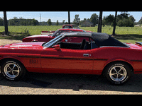 Image 3 of 12 of a 1972 FORD MUSTANG