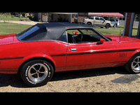 Image 4 of 12 of a 1972 FORD MUSTANG