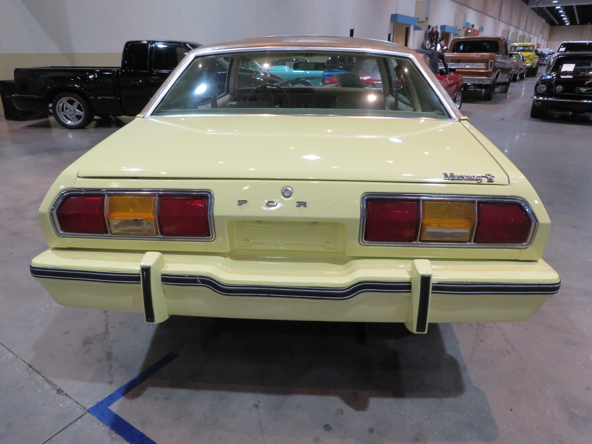 12th Image of a 1977 FORD MUSTANG II