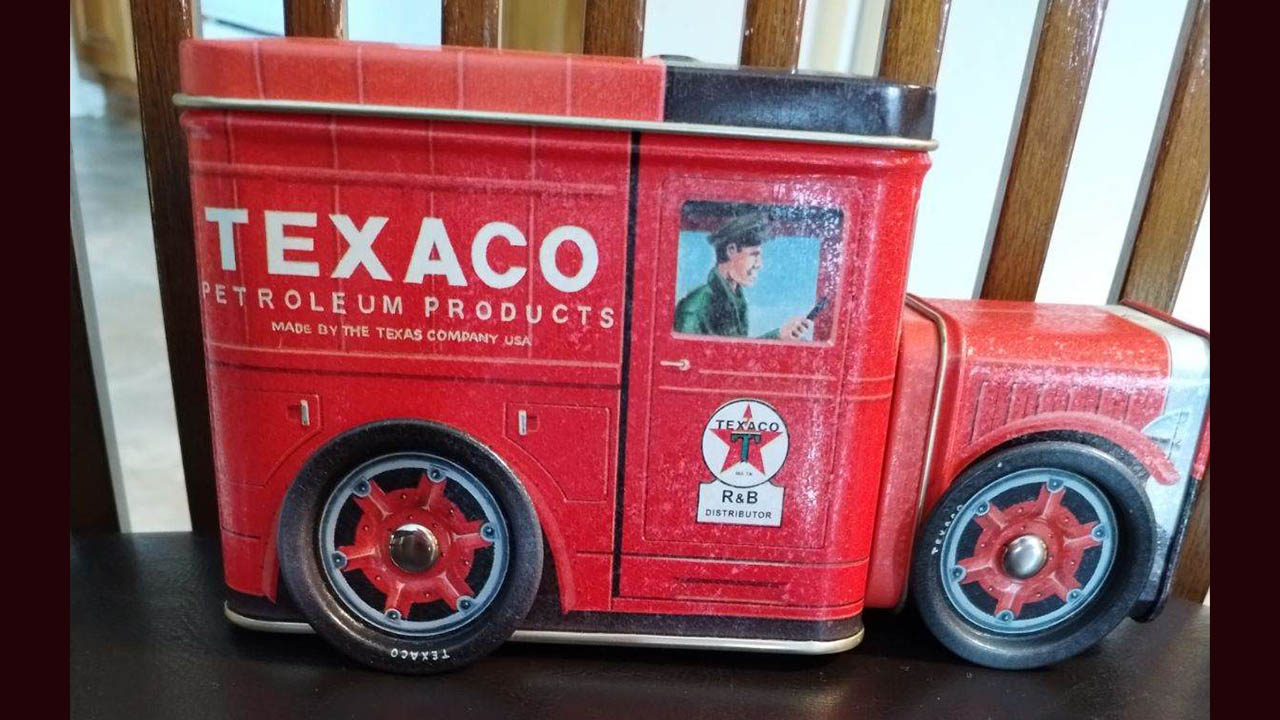 0th Image of a N/A VINTAGE TEXACO TRUCK BANK