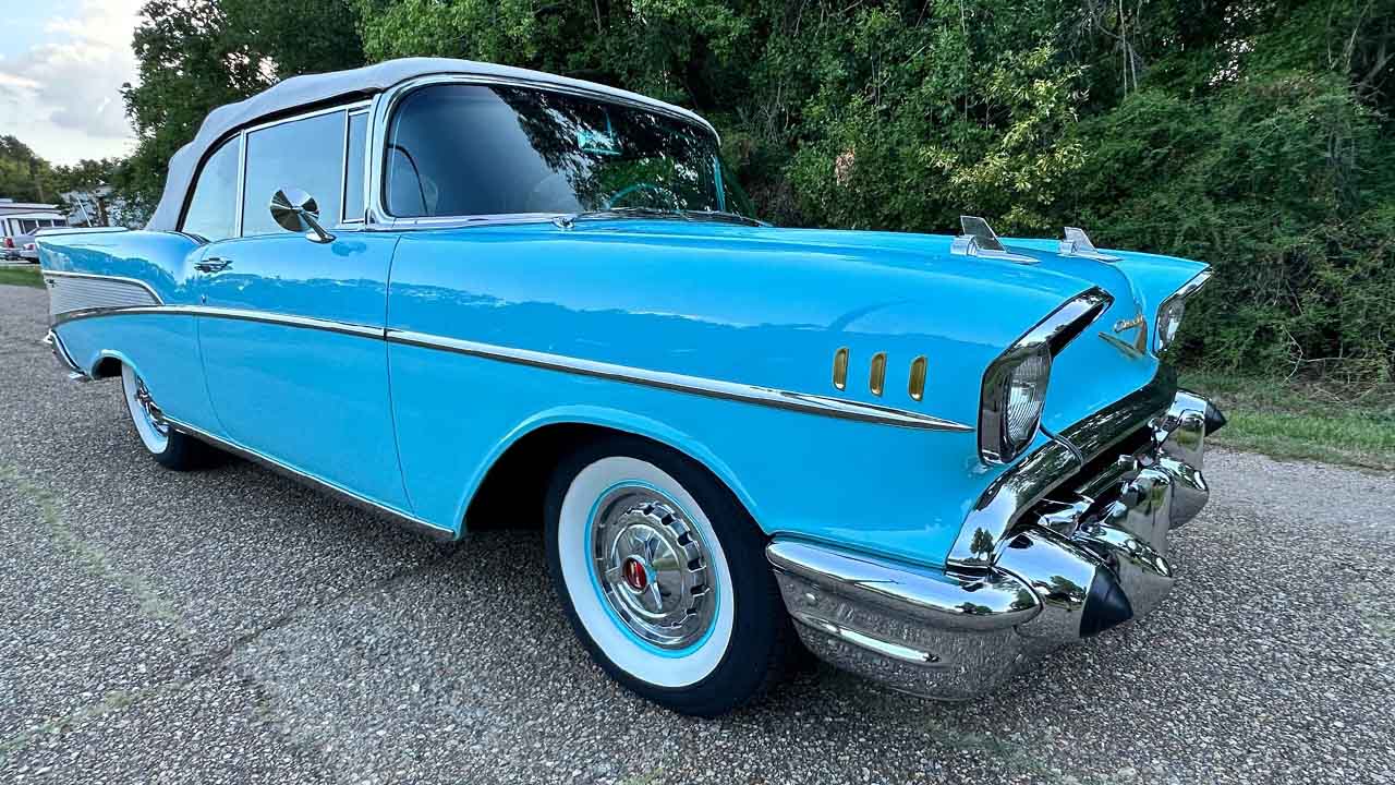 2nd Image of a 1957 CHEVROLET BEL AIR