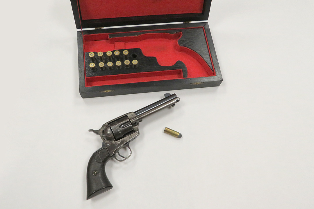3rd Image of a N/A COLT SINGLE ACTION ARMY REVOLVER