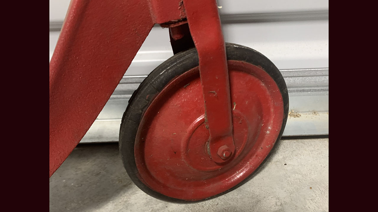 7th Image of a N/A VINTAGE PUSH SCOOTER