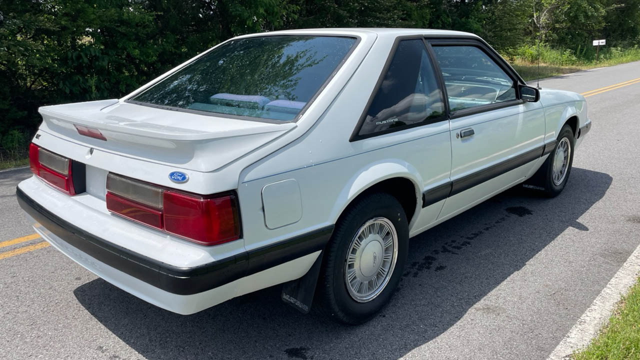 5th Image of a 1989 FORD MUSTANG LX