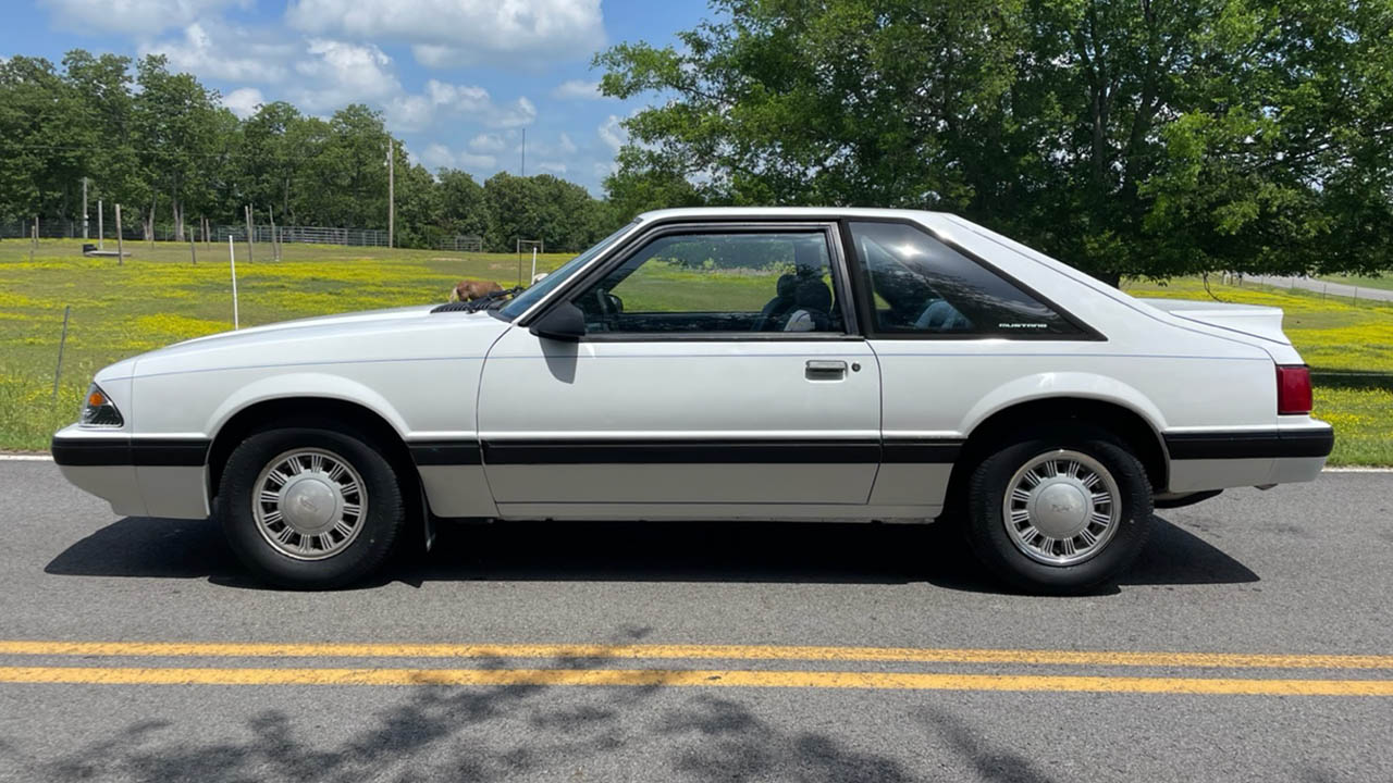 6th Image of a 1989 FORD MUSTANG LX