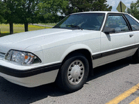 Image 1 of 20 of a 1989 FORD MUSTANG LX