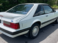 Image 6 of 20 of a 1989 FORD MUSTANG LX