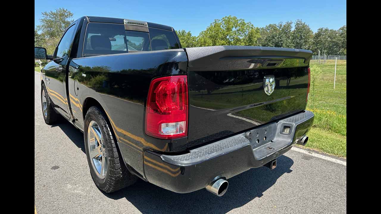 5th Image of a 2014 RAM 1500