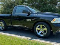 Image 4 of 20 of a 2014 RAM 1500
