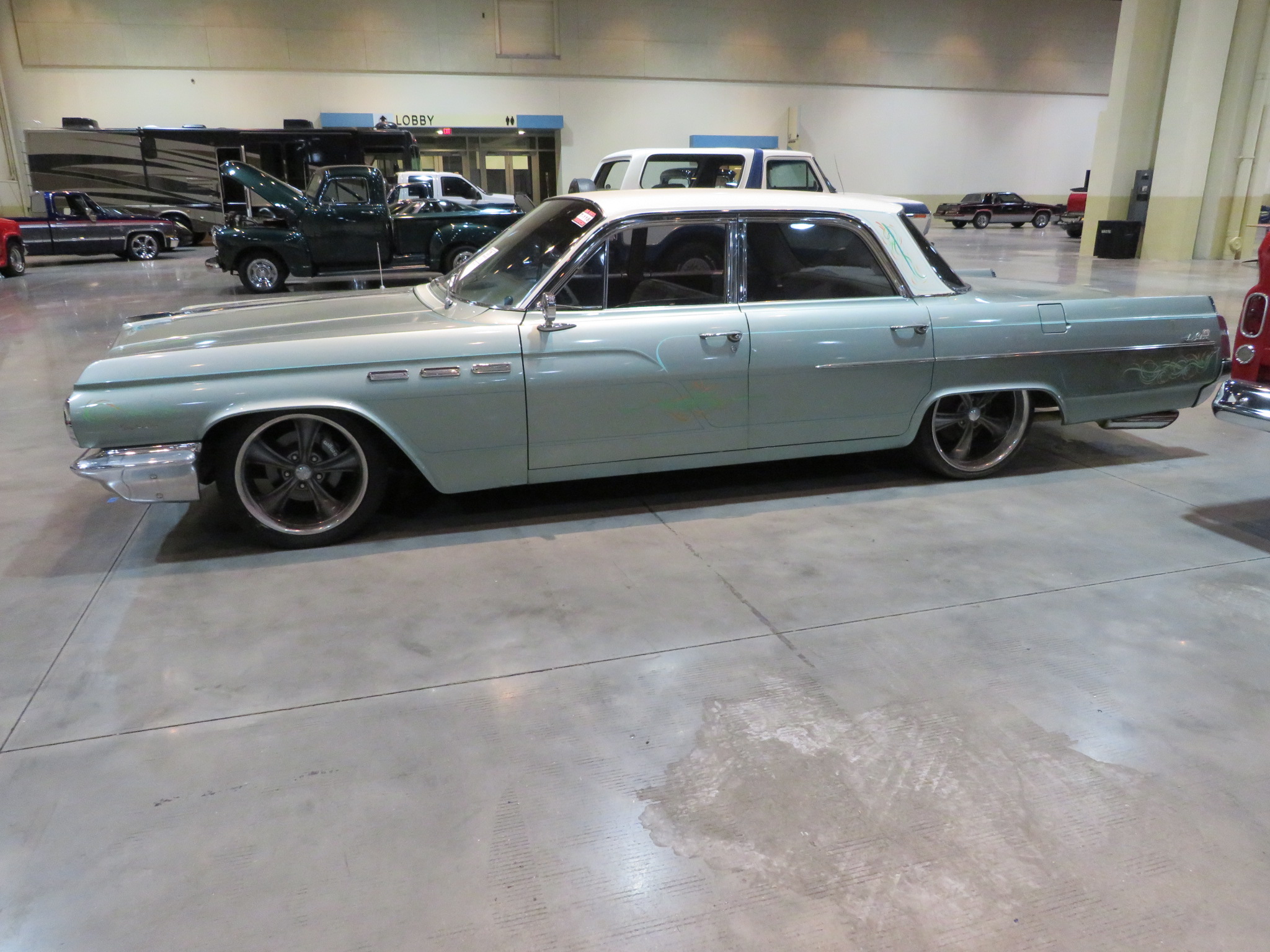 2nd Image of a 1963 BUICK LESABRE WILDCAT