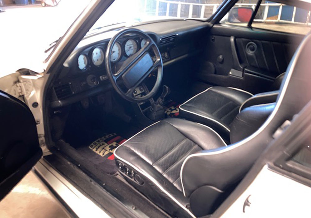 3rd Image of a 1987 PORSCHE 911 TURBO