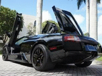 Image 3 of 9 of a 2005 LAMBORGHINI MURCIELAGO