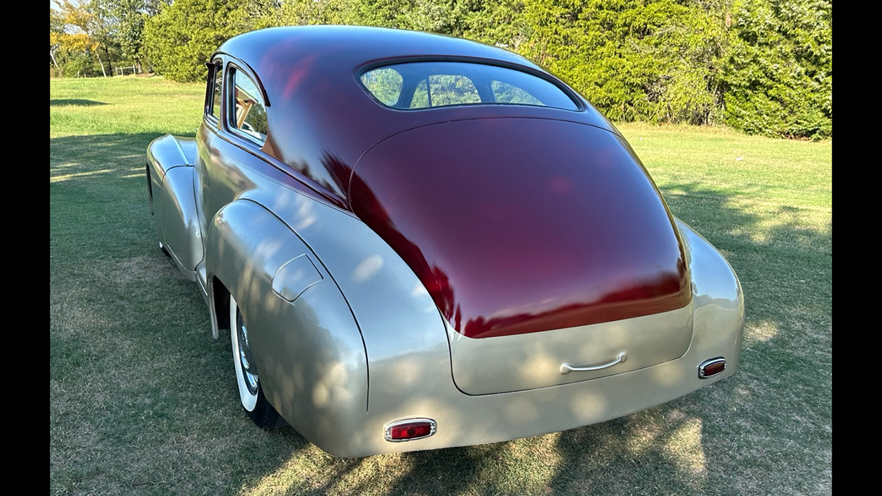 3rd Image of a 1948 PONTIAC CHIEFTON