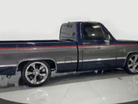 Image 2 of 4 of a 1986 CHEVROLET C10