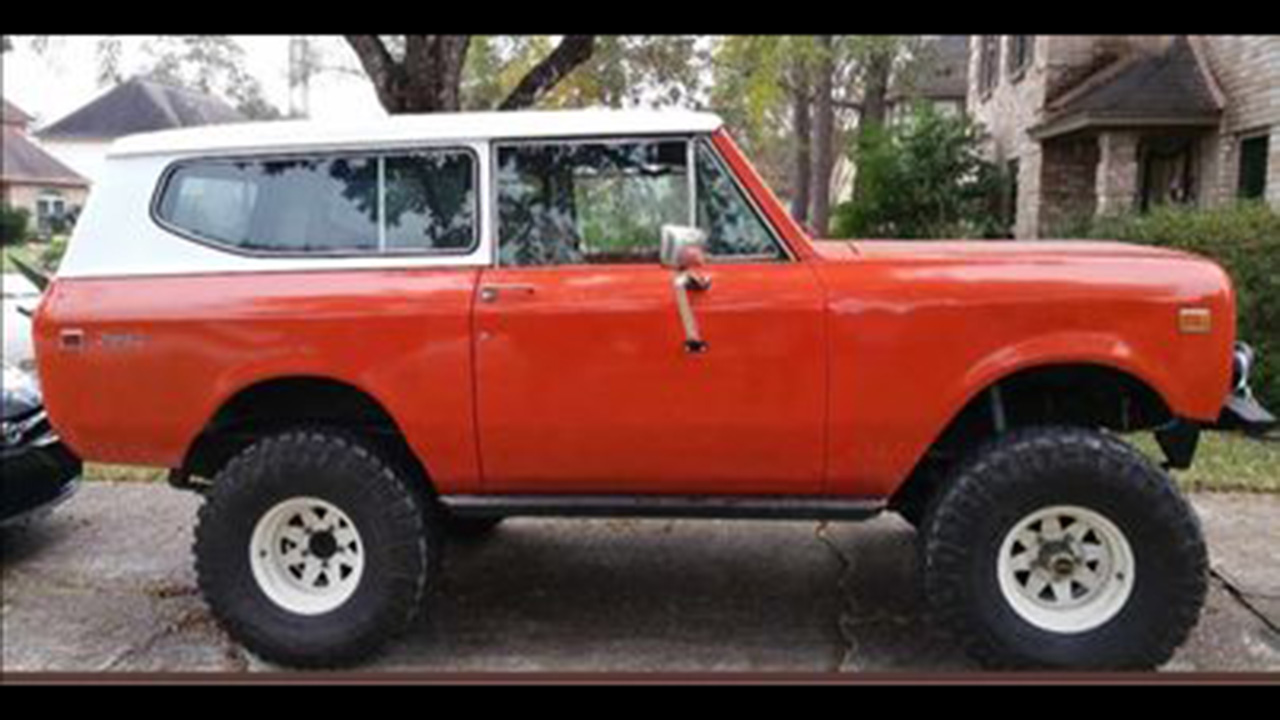 0th Image of a 1975 INTERNATIONAL SCOUT II