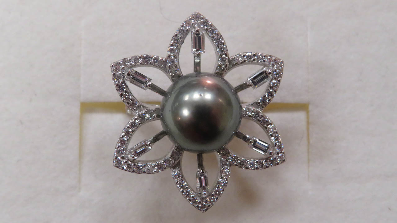 0th Image of a N/A WHITE GOLD CULTURED SOUTH SEA PEARL AND DIAMOND RING