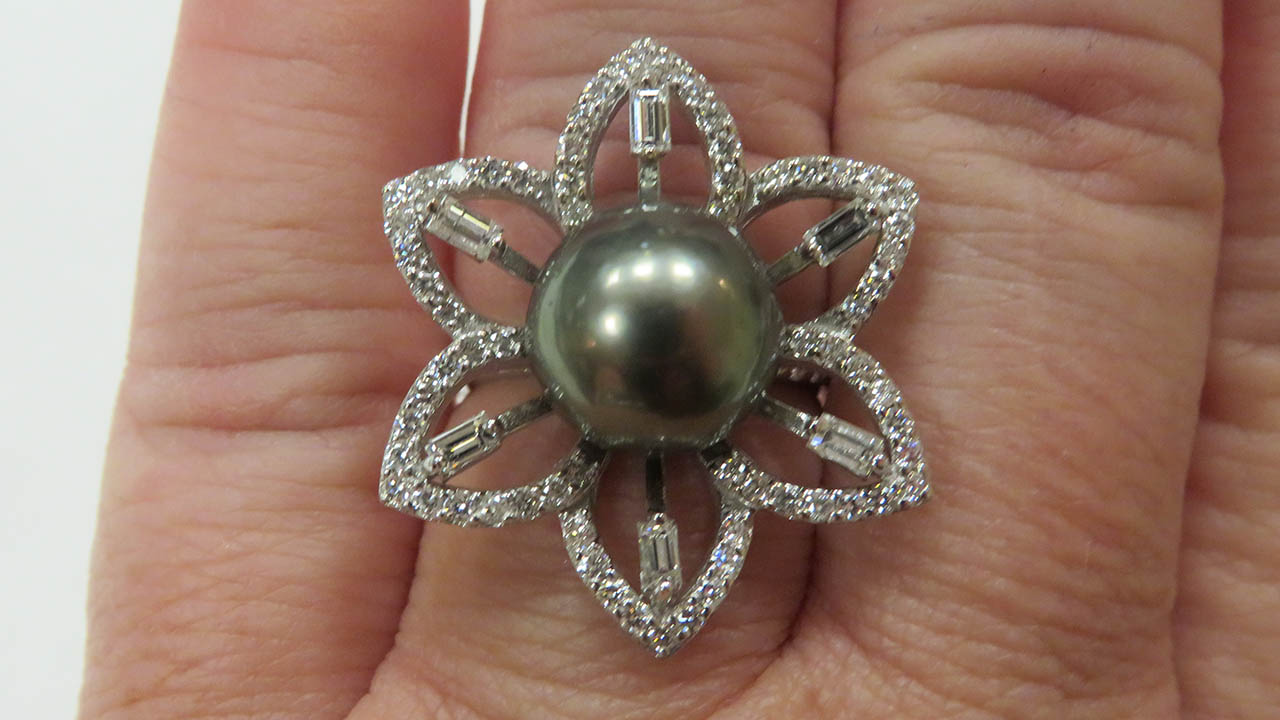 4th Image of a N/A WHITE GOLD CULTURED SOUTH SEA PEARL AND DIAMOND RING