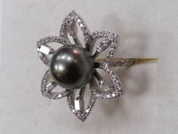 Image 2 of 9 of a N/A WHITE GOLD CULTURED SOUTH SEA PEARL AND DIAMOND RING