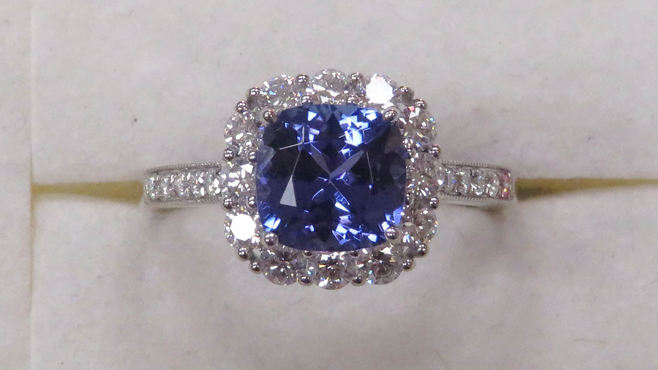 0th Image of a N/A WHITE GOLD NATURAL TANZANITE ZOISITE AND DIAMOND RING