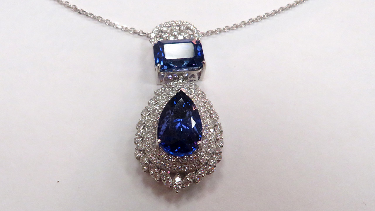 3rd Image of a N/A NATURAL TANZANITE ZOISITE AND DIAMONSD PENDANT WITH GOLD CHAIN