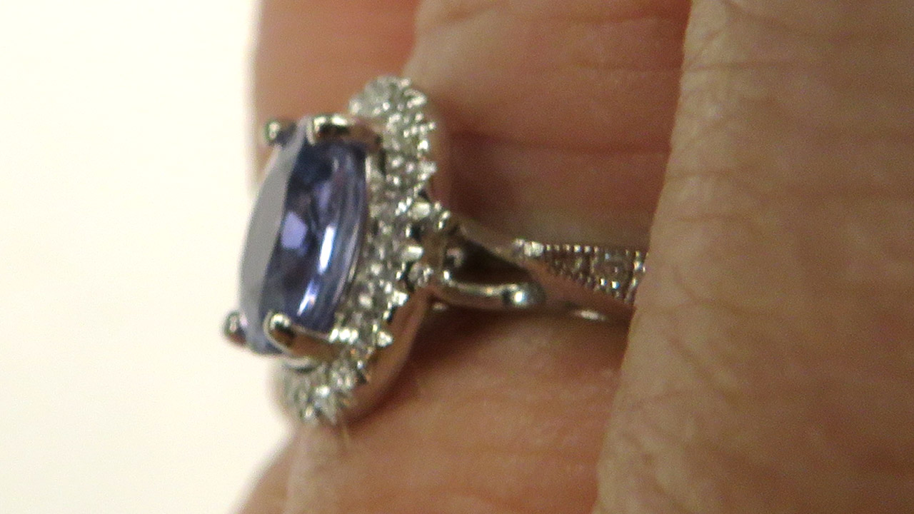 4th Image of a N/A PLATINUM SAPPHIRE AND DIAMOND RING