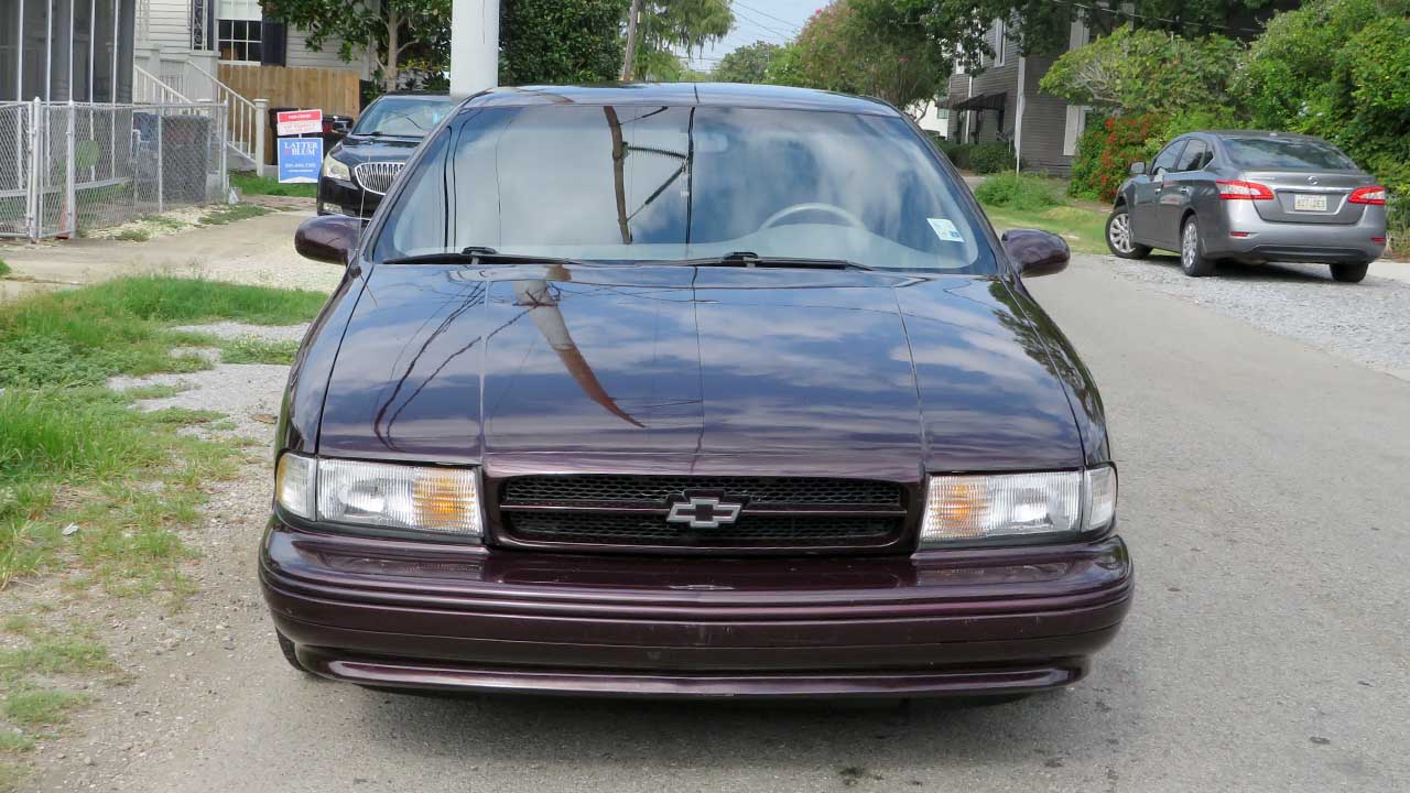 6th Image of a 1996 CHEVROLET CAPRICE CLASSIC OR IMPALA SS