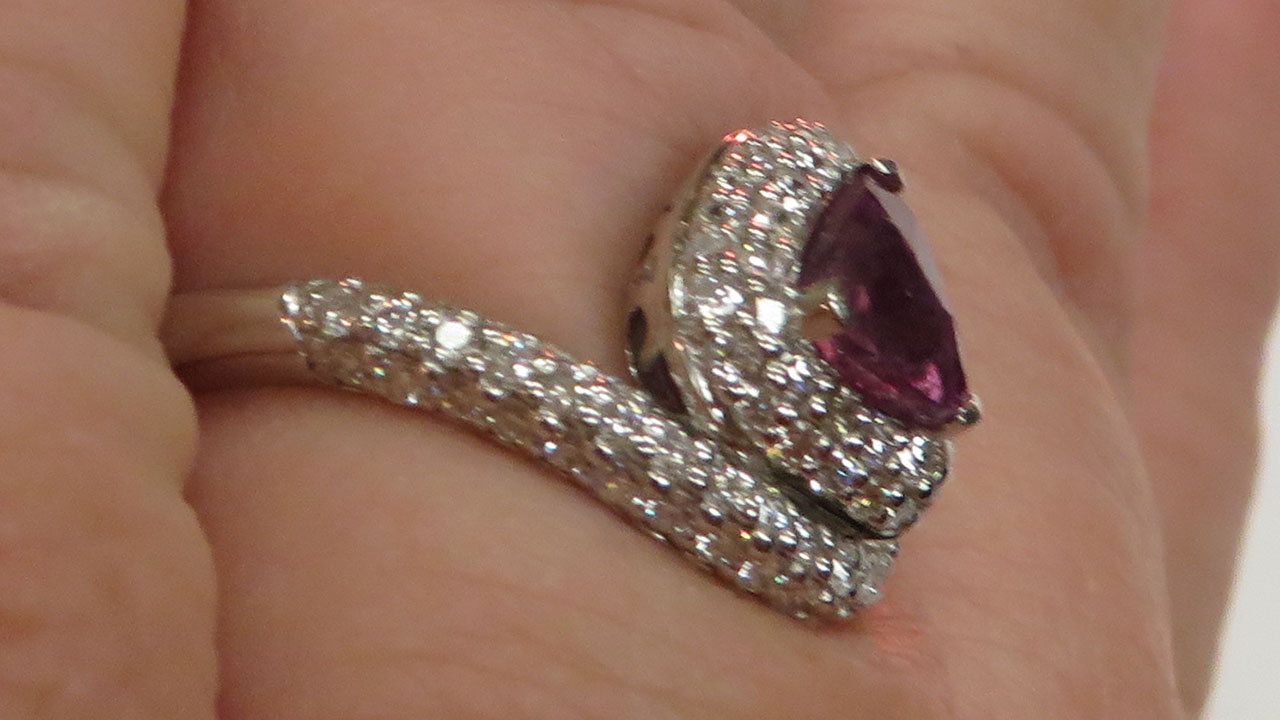 5th Image of a N/A PLATINUM KASHMIR SAPPHIRE & DIAMOND