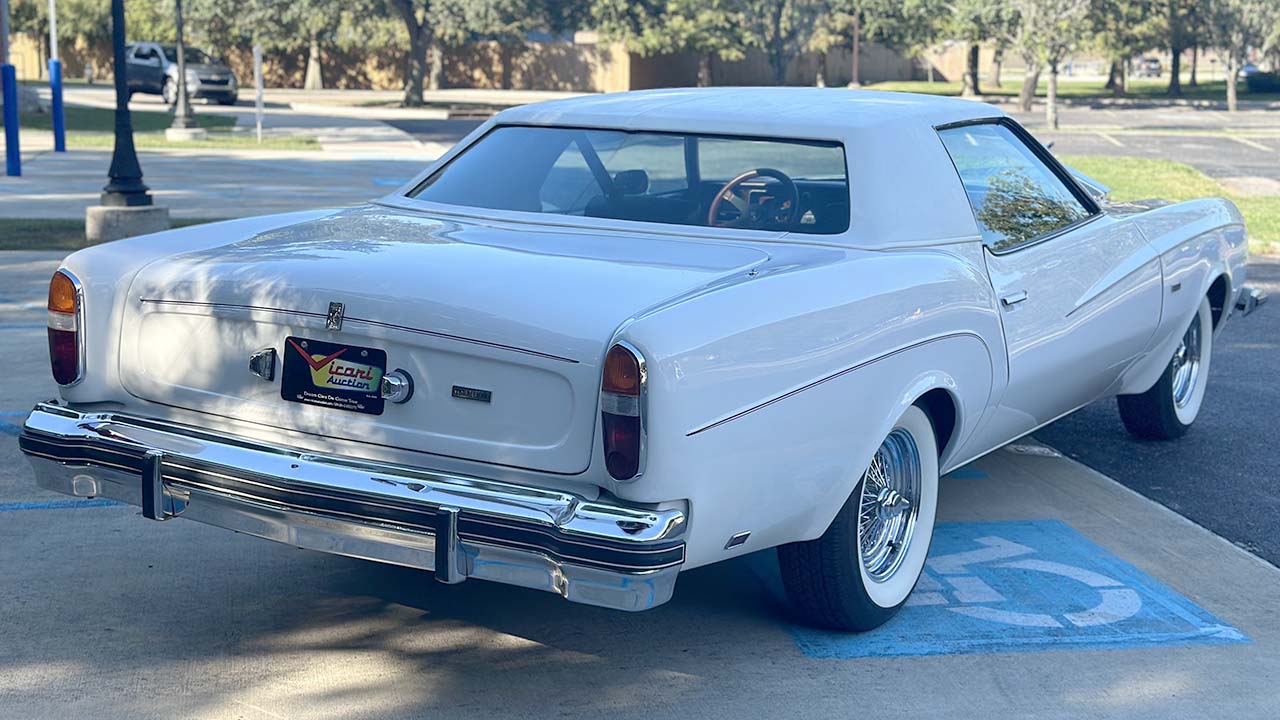 3rd Image of a 1976 CHEVROLET CLOUD