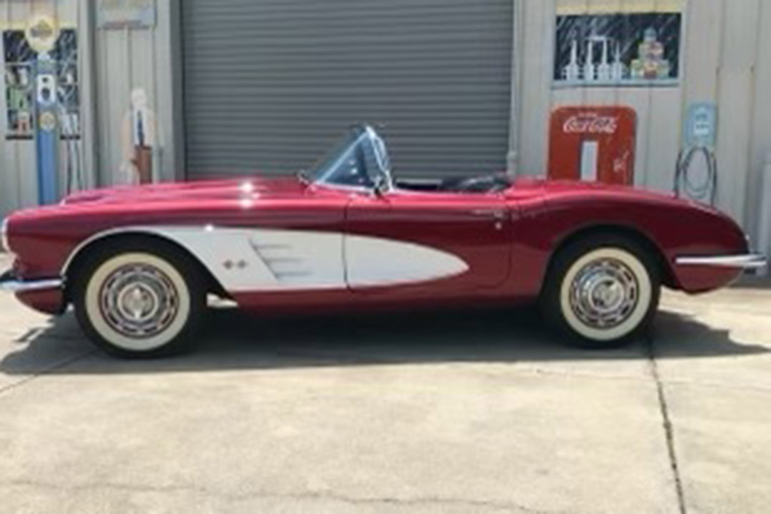 4th Image of a 1960 CHEVROLET CORVETTE