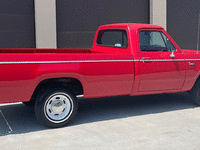 Image 3 of 13 of a 1978 DODGE D100