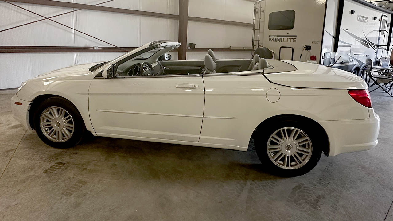 1st Image of a 2008 CHRYSLER SEBRING TOURING