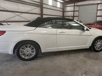 Image 3 of 6 of a 2008 CHRYSLER SEBRING TOURING