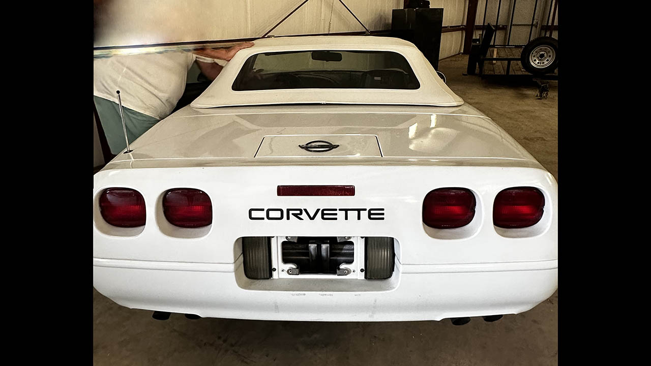 2nd Image of a 1991 CHEVROLET CORVETTE