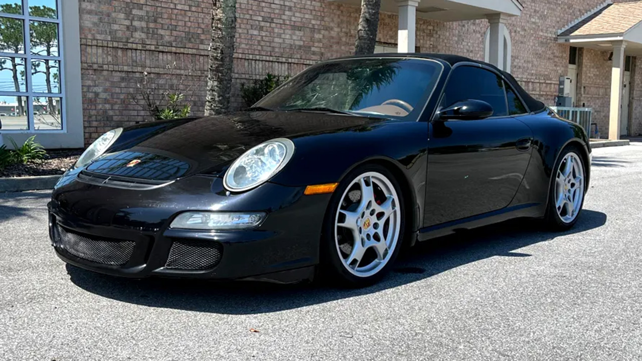 1st Image of a 2007 PORSCHE 911 CARRERA S