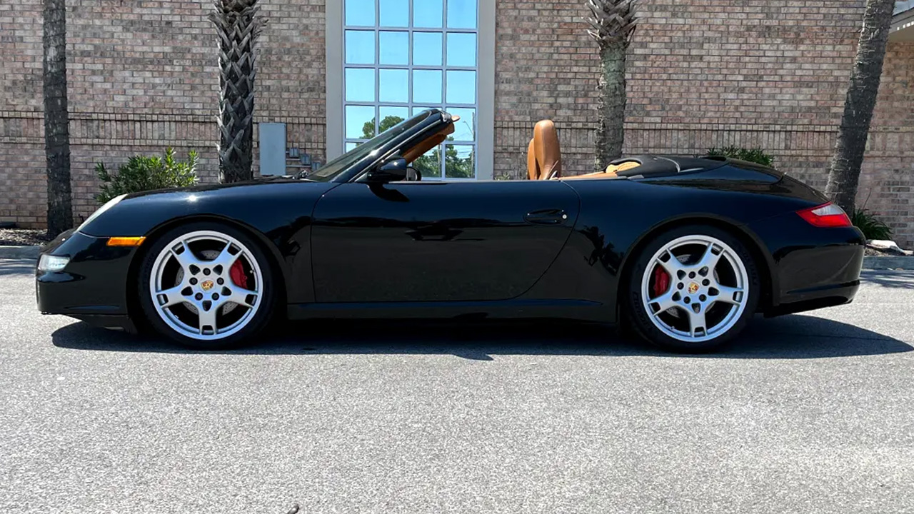 7th Image of a 2007 PORSCHE 911 CARRERA S