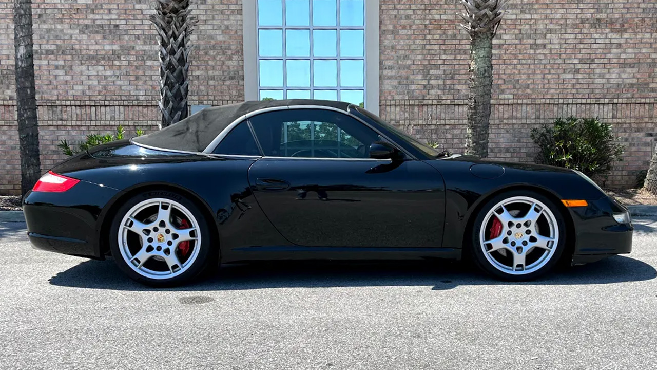 10th Image of a 2007 PORSCHE 911 CARRERA S