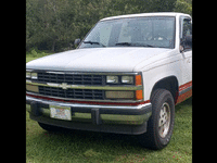 Image 4 of 8 of a 1989 CHEVROLET K1500