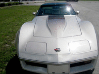 Image 7 of 12 of a 1982 CHEVROLET CORVETTE