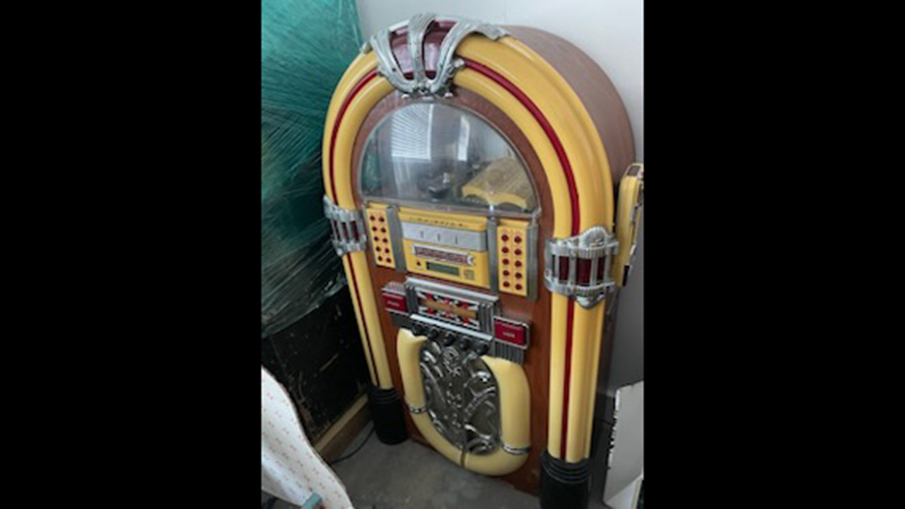 0th Image of a N/A ANTIQUE JUKEBOX WITH MATCHING SPEAKERS