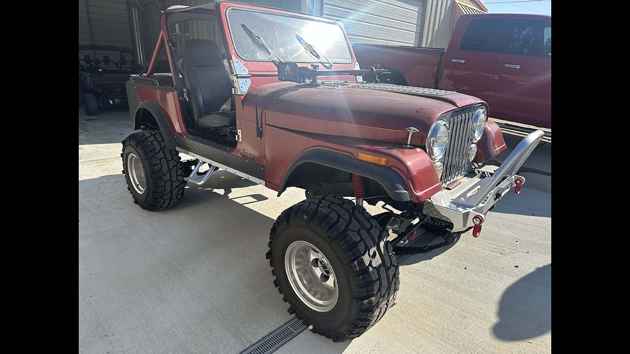 1st Image of a 1985 JEEP CJ7