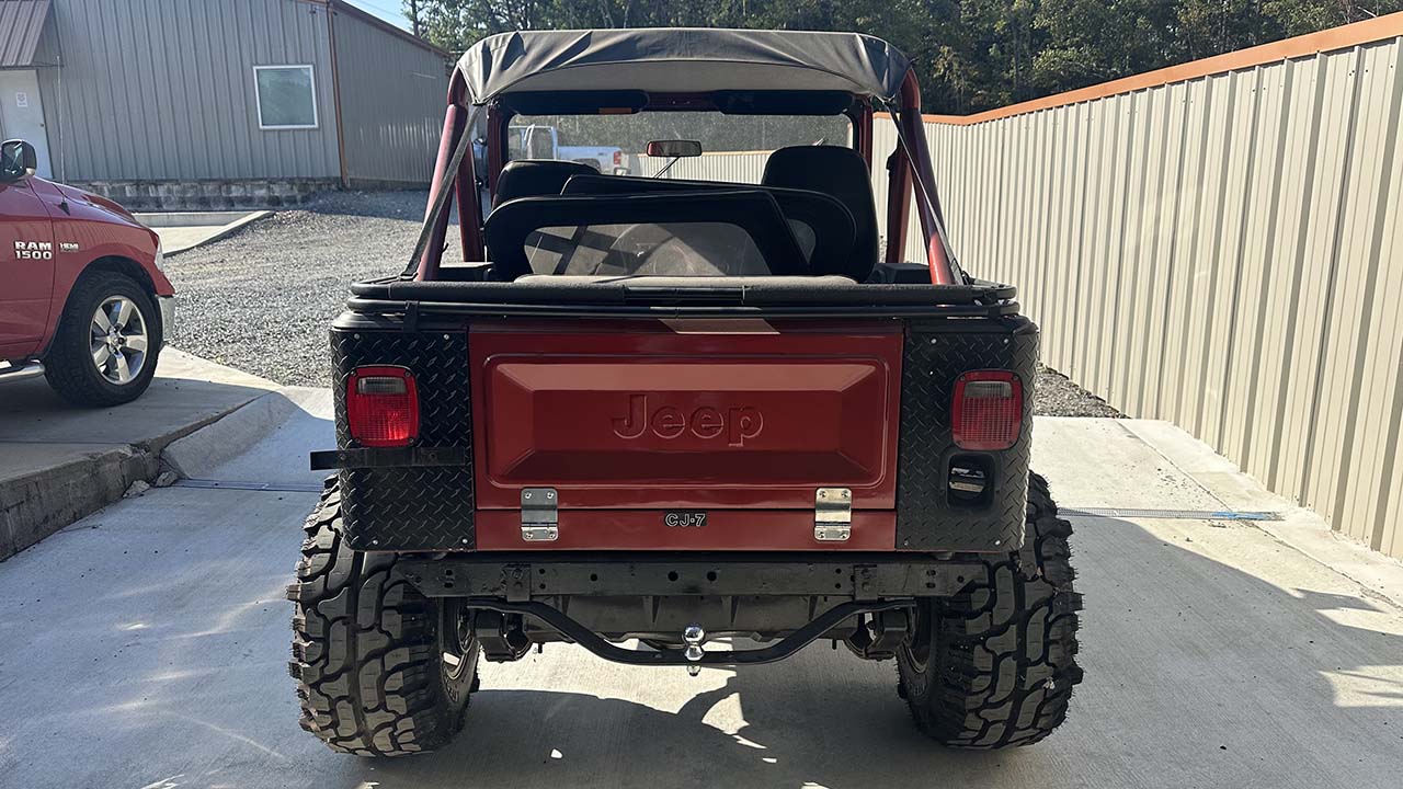 3rd Image of a 1985 JEEP CJ7