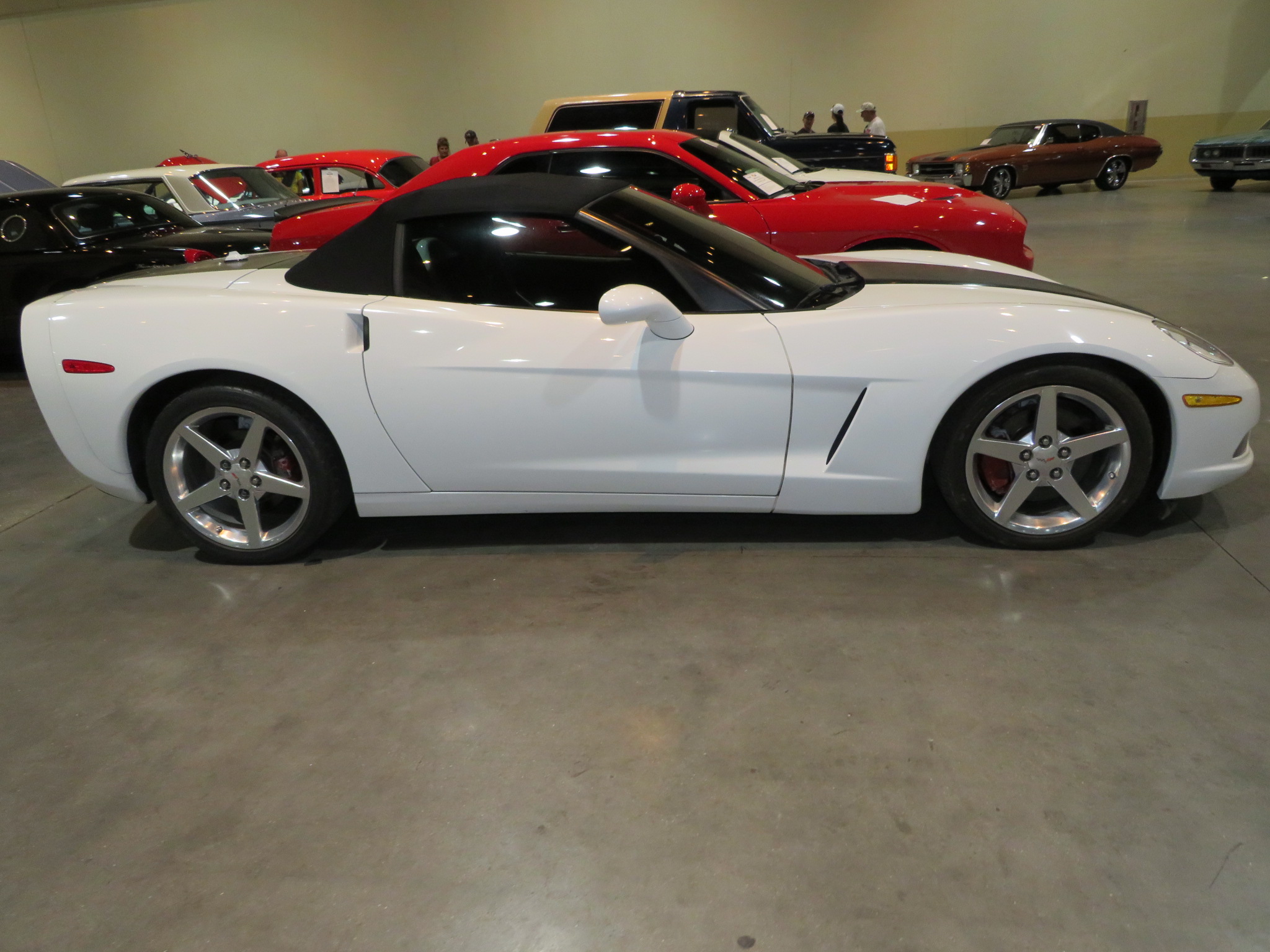 2nd Image of a 2005 CHEVROLET CORVETTE