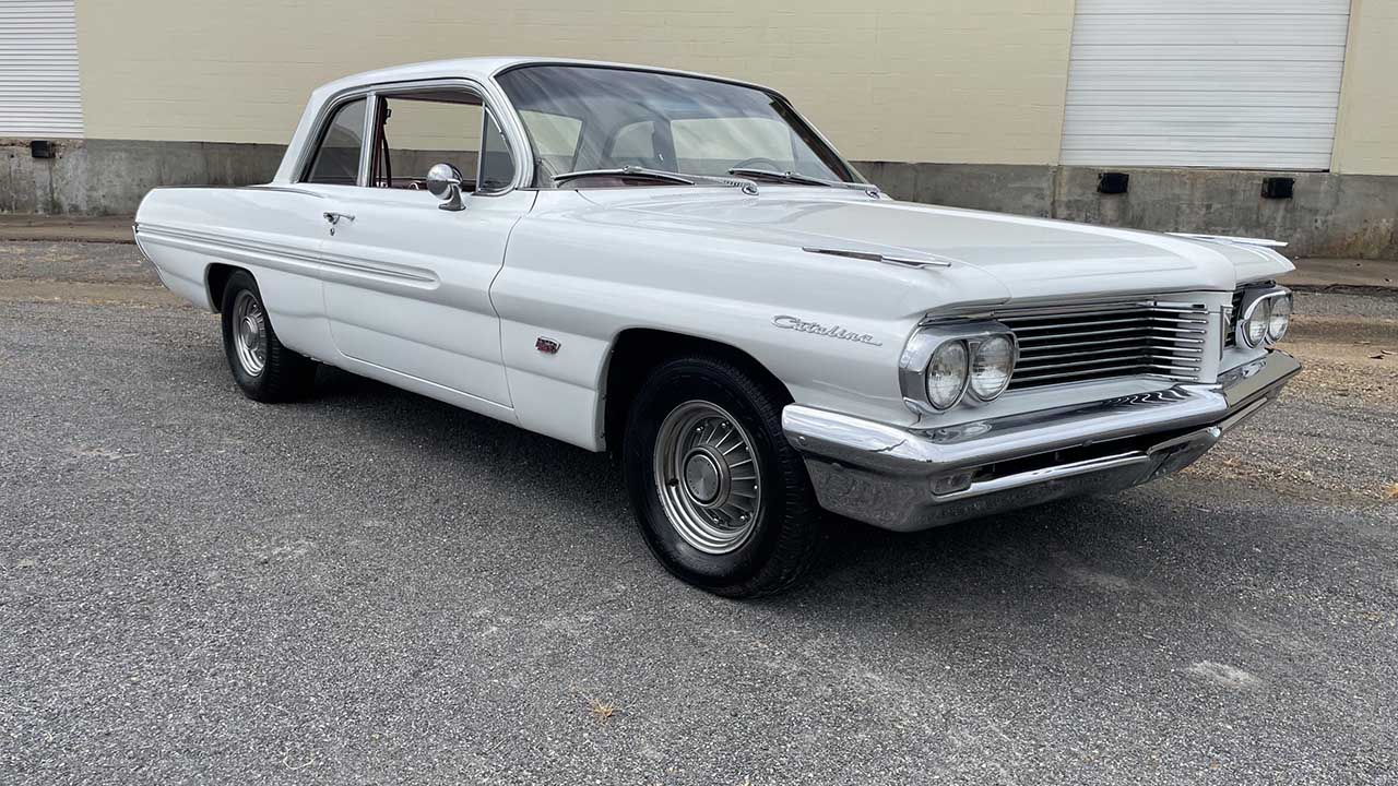 2nd Image of a 1962 PONTIAC CATALINA