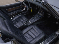 Image 21 of 29 of a 1972 CHEVROLET CORVETTE STINGRAY