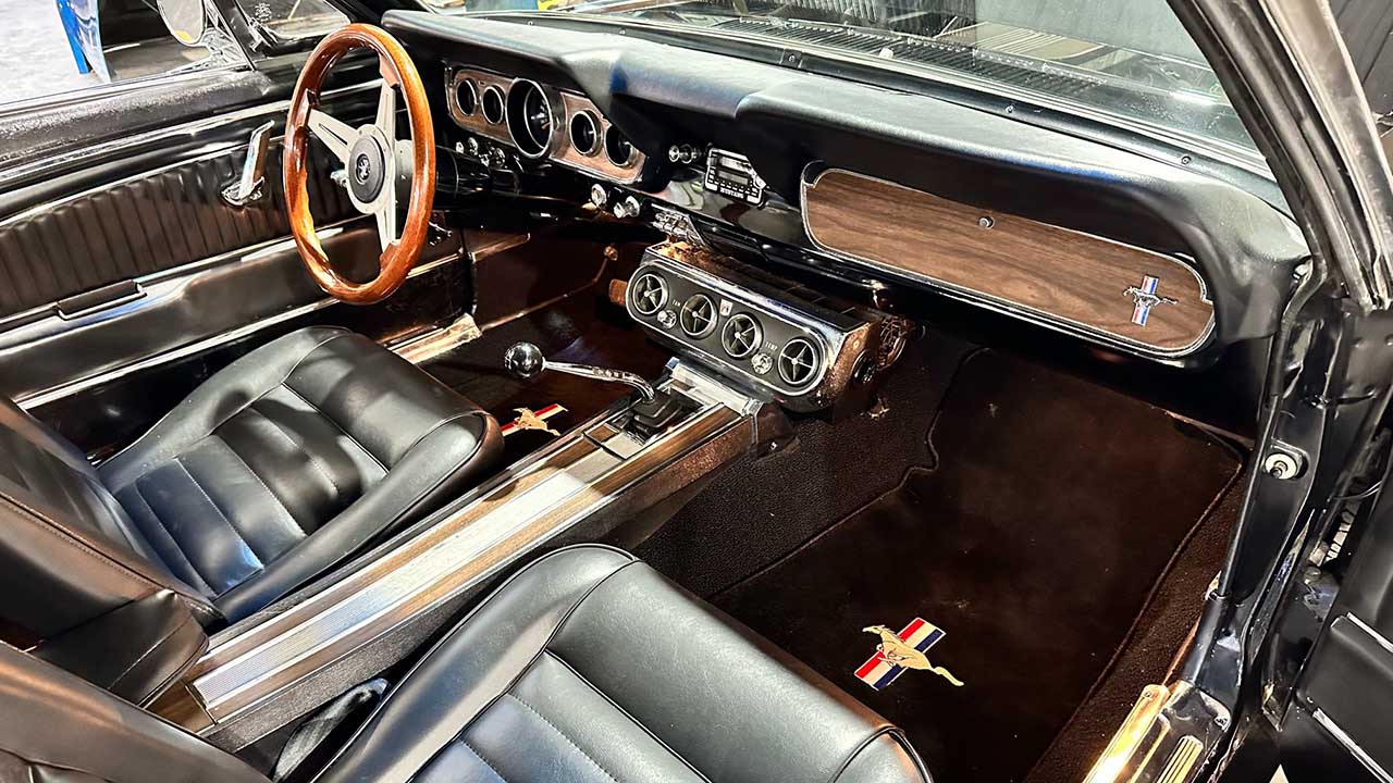 13th Image of a 1966 FORD MUSTANG