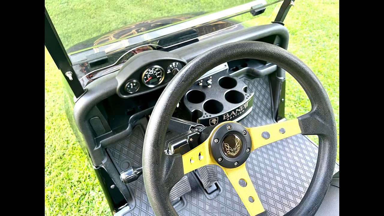 5th Image of a 2018 EZGO RXV