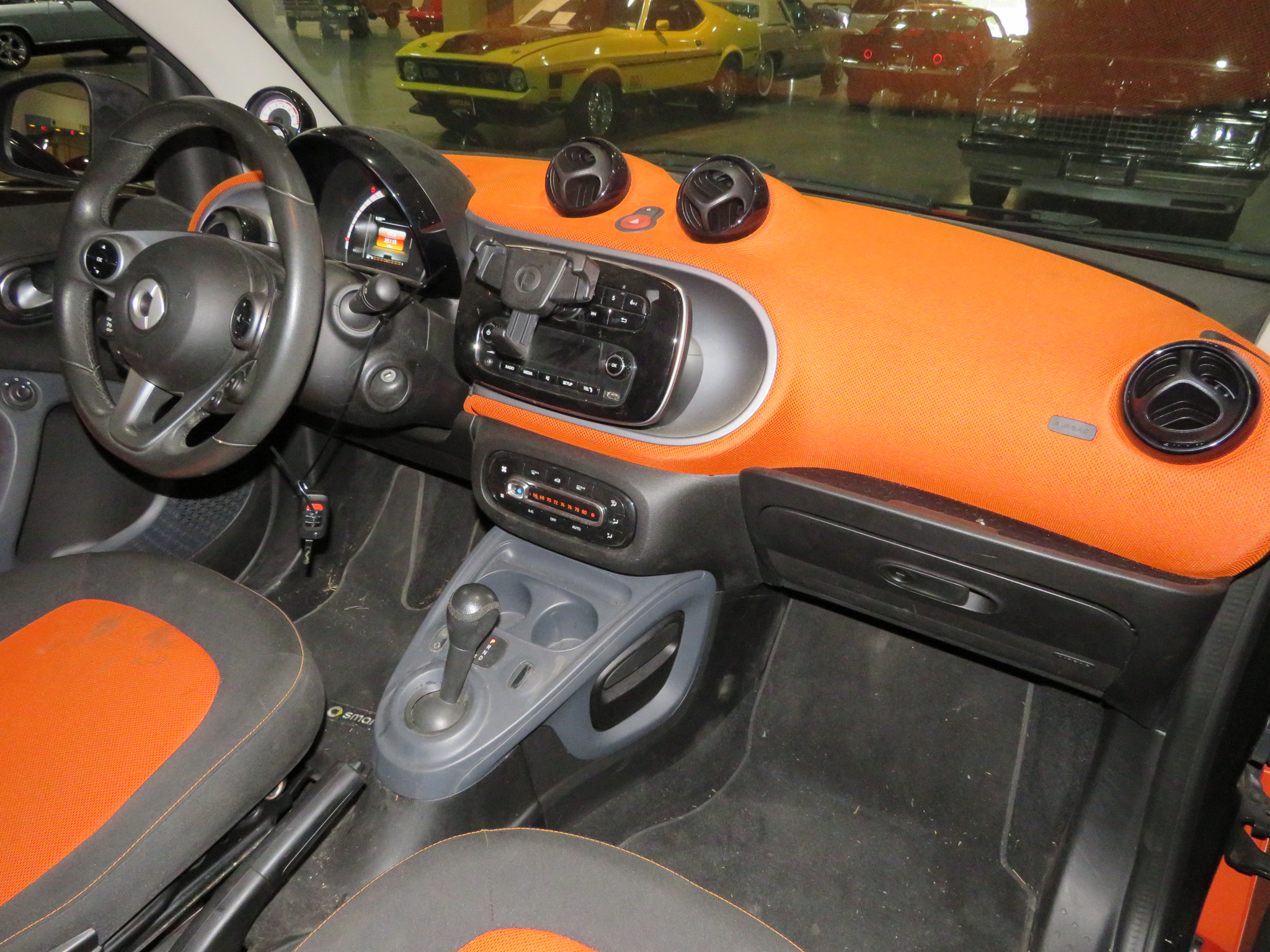 6th Image of a 2016 SMART FORTWO